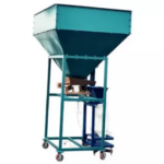 Dozator peleți cu buncar 1.5 m3 și cu cântar DV-1,5